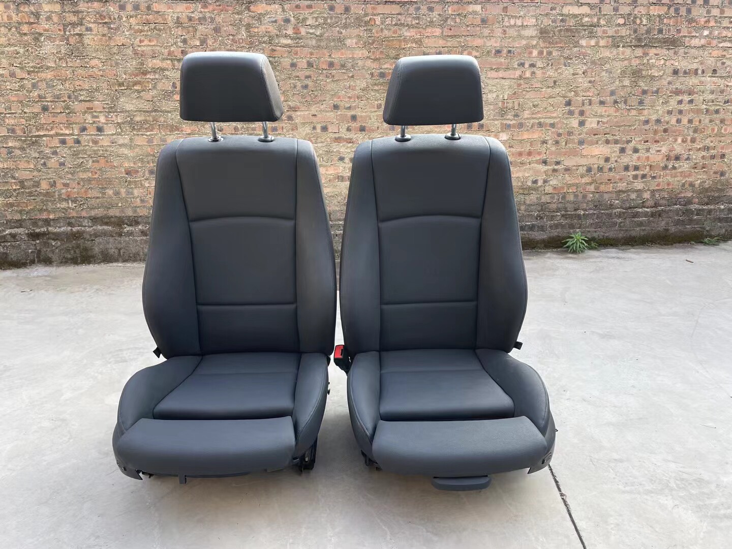 宝马318i 320i 325i 120i X1 X3 E84 带腰夹 腰托 顶配电动座椅