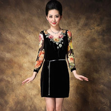 品牌清仓中老年女绣花金丝绒连衣裙1