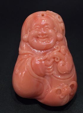 七宝珊瑚：雕刻挂件 弥勒佛，品质如图，雕刻精湛细致，重9.45克