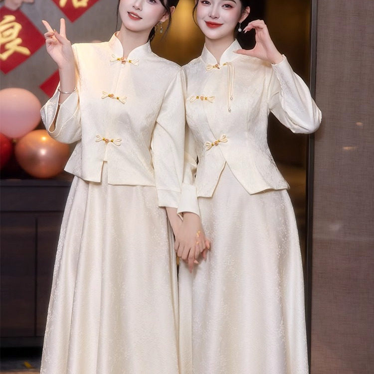 新中式伴娘服女2026新款春季姐妹团香槟色高级感平时可穿订婚礼服
