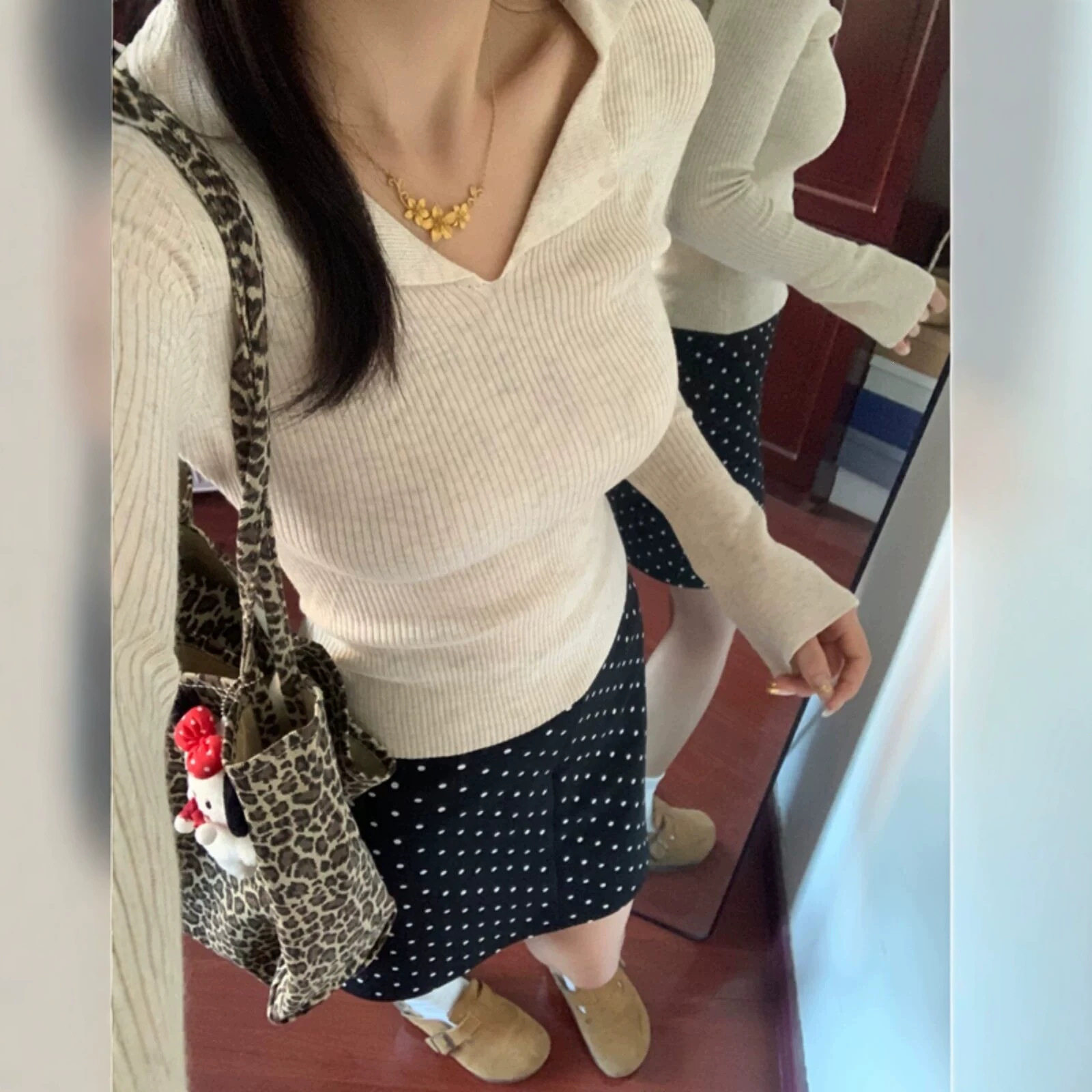 法式露锁骨针织衫打底衫女秋季内搭Polo翻领修身显瘦软糯长袖上衣