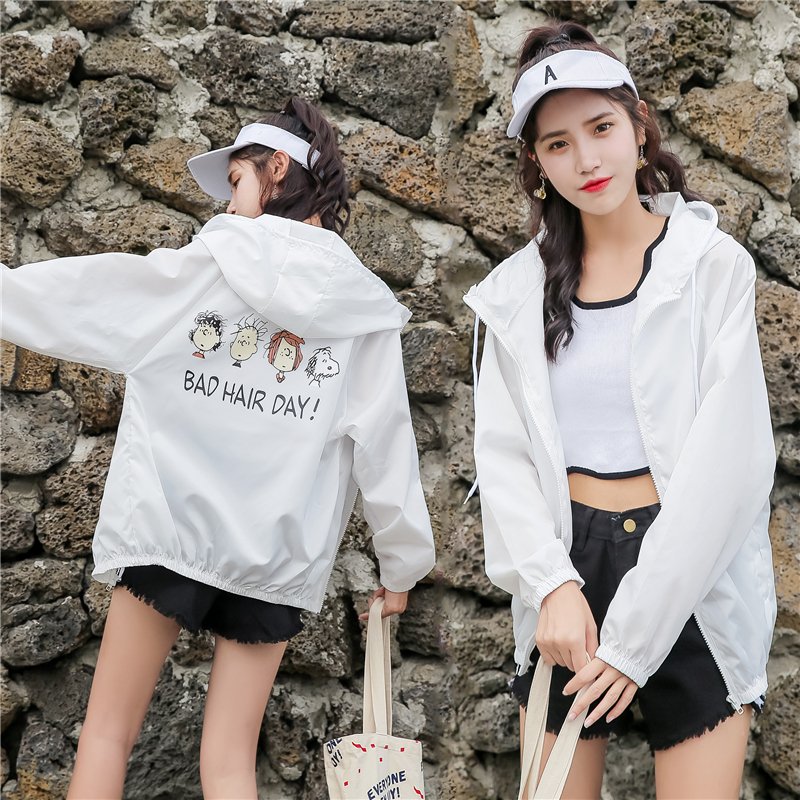 Sun proof clothes women's coat short 2021 spring and summer new Korean fairy breathable hooded outdoor versatile UV protection