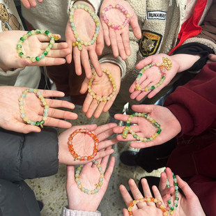 三八女神节幼儿园手工diy手链送妈妈实用礼物亲子互动手工串珠子