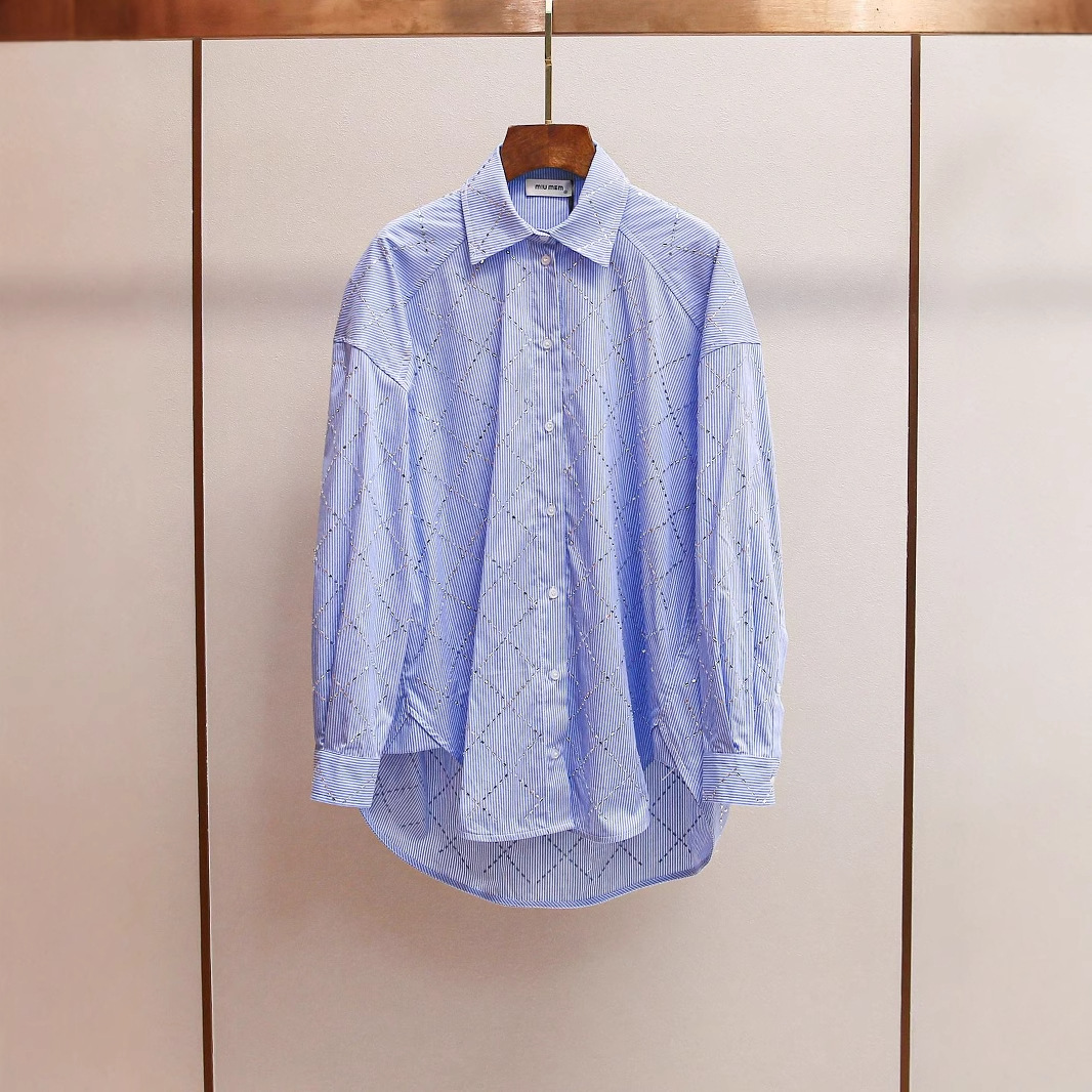 S家24新款法式通勤翻领设计感菱格烫钻条纹宽松不规则单排扣衬衫