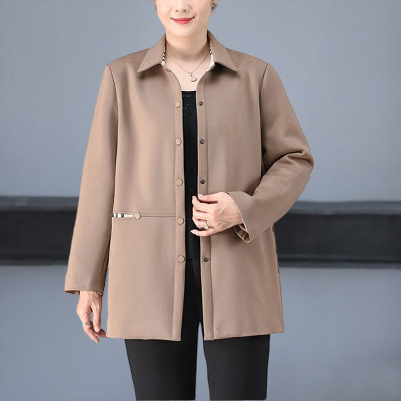 加肥加大新款春秋外套奶奶上衣中老年人200斤胖妈妈洋气短款风衣