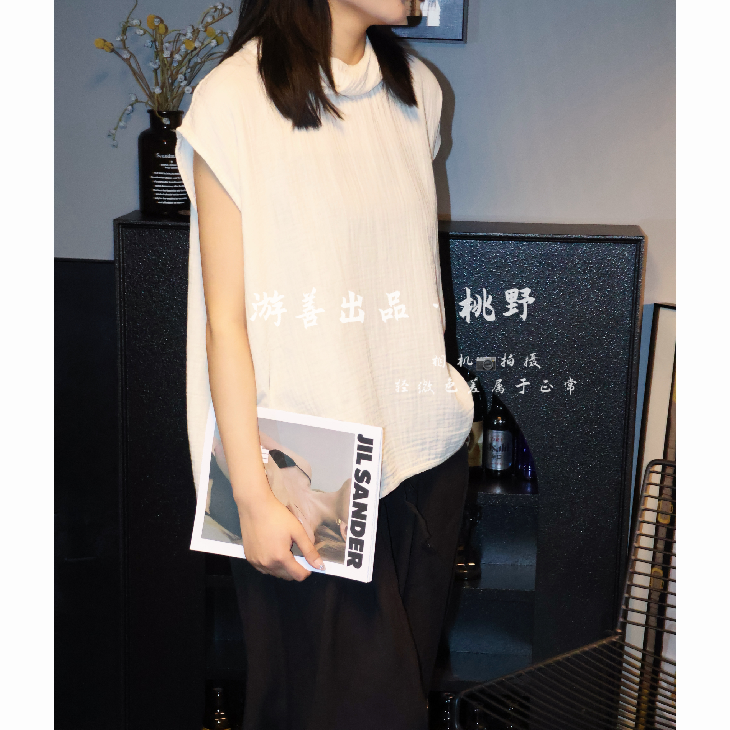 26年夏设计师款套头上衣机理亚麻堆堆领短款背心月亮袖