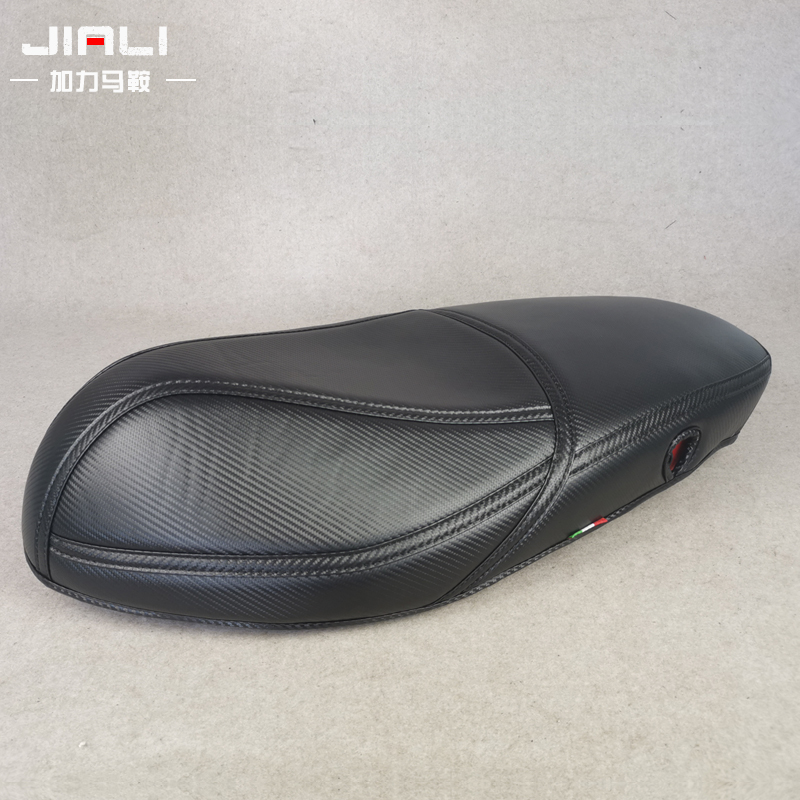 适用于比亚乔150阿普利亚台风150SR运动健将RA1坐套FLY150淑女100