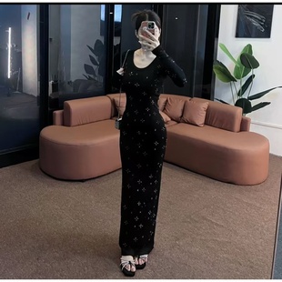 秋季 时尚 开叉满钻黑色连衣裙包臀裙 钻钻收腰长袖 XJ09早秋气质修身