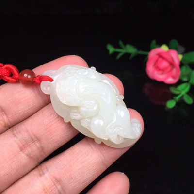 正品和田玉迷你树叶貔貅精雕招财