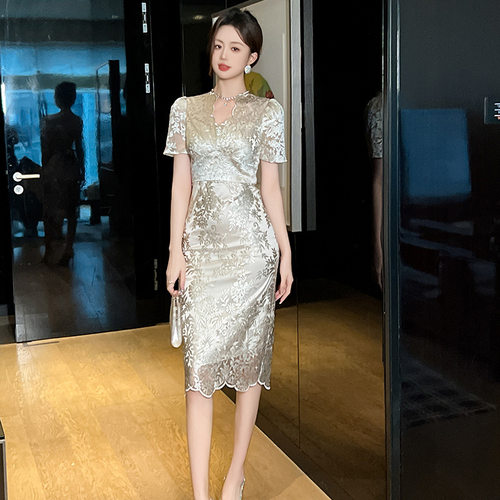 婚宴晚礼服2025夏季新款女装法式气质V领收腰短袖蕾丝连衣裙21377