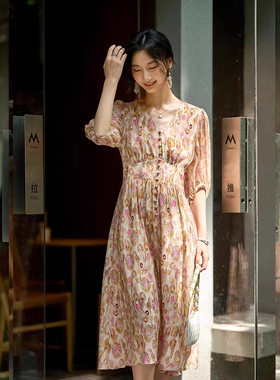 80069  夏季新品女装2025中长款V字领真丝印花连衣裙飘逸大摆裙