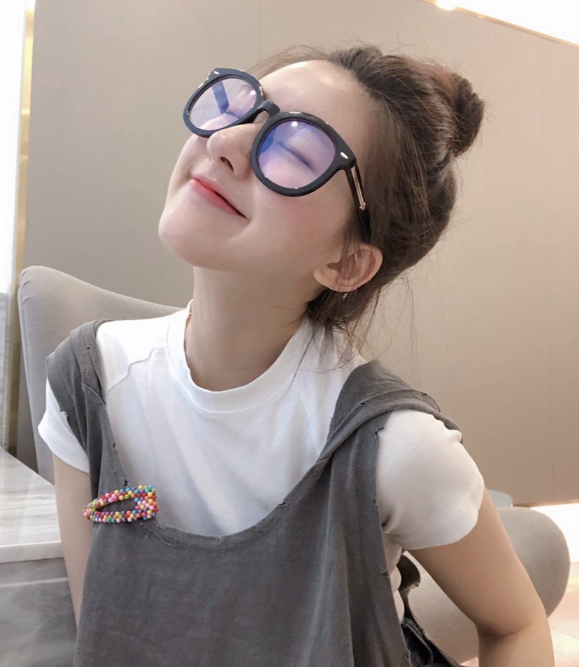 赵露思同款黑框韩国黑色防蓝光护目镜素颜平光近视眼镜女gm显瘦
