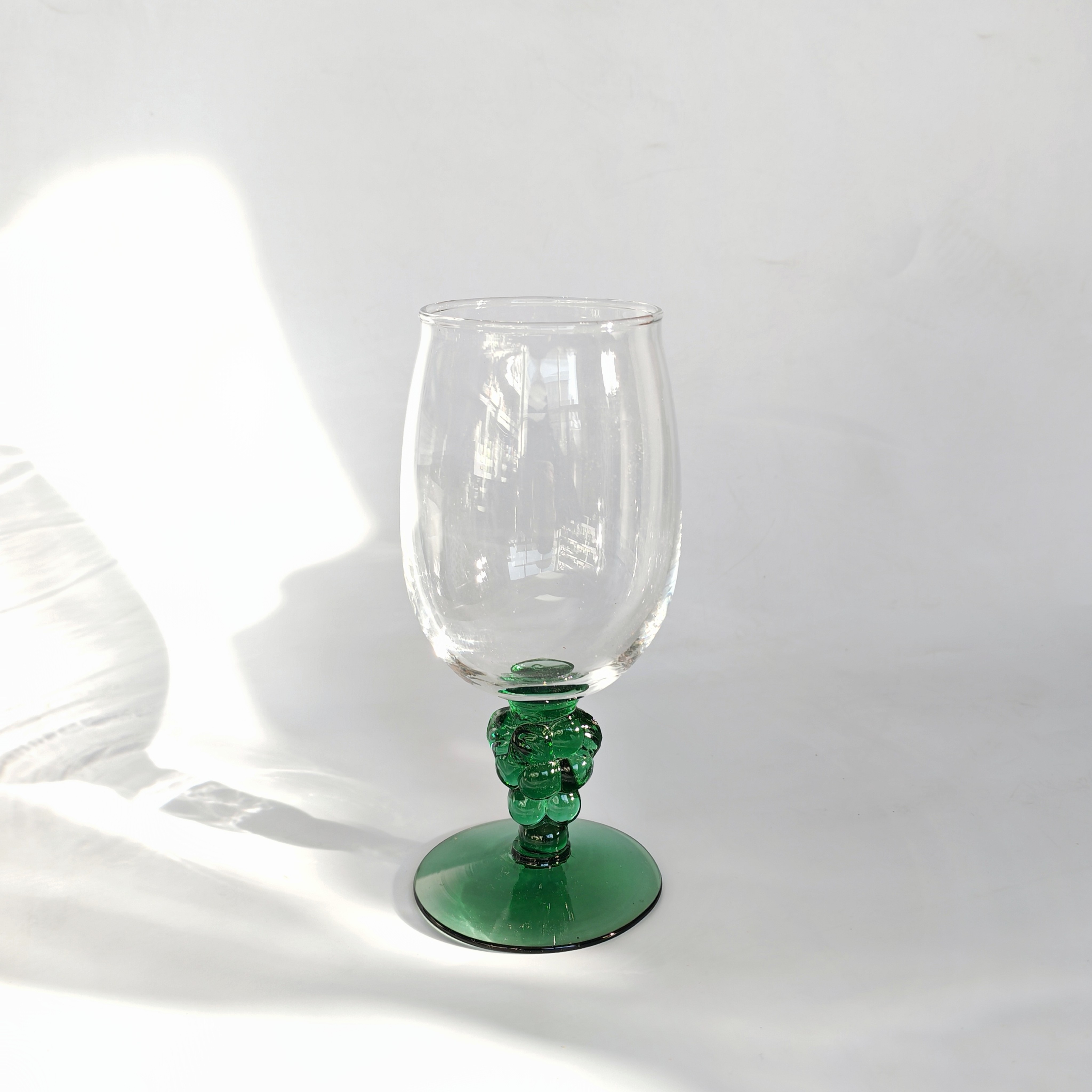 日本中古浮雕水晶玻璃杯祖玛绿葡萄藤高足杯红酒香槟杯轻奢昭和杯