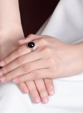 足银血珀复古做旧钱币镂空蛋面戒指新中式简约铜钱开口指环礼物