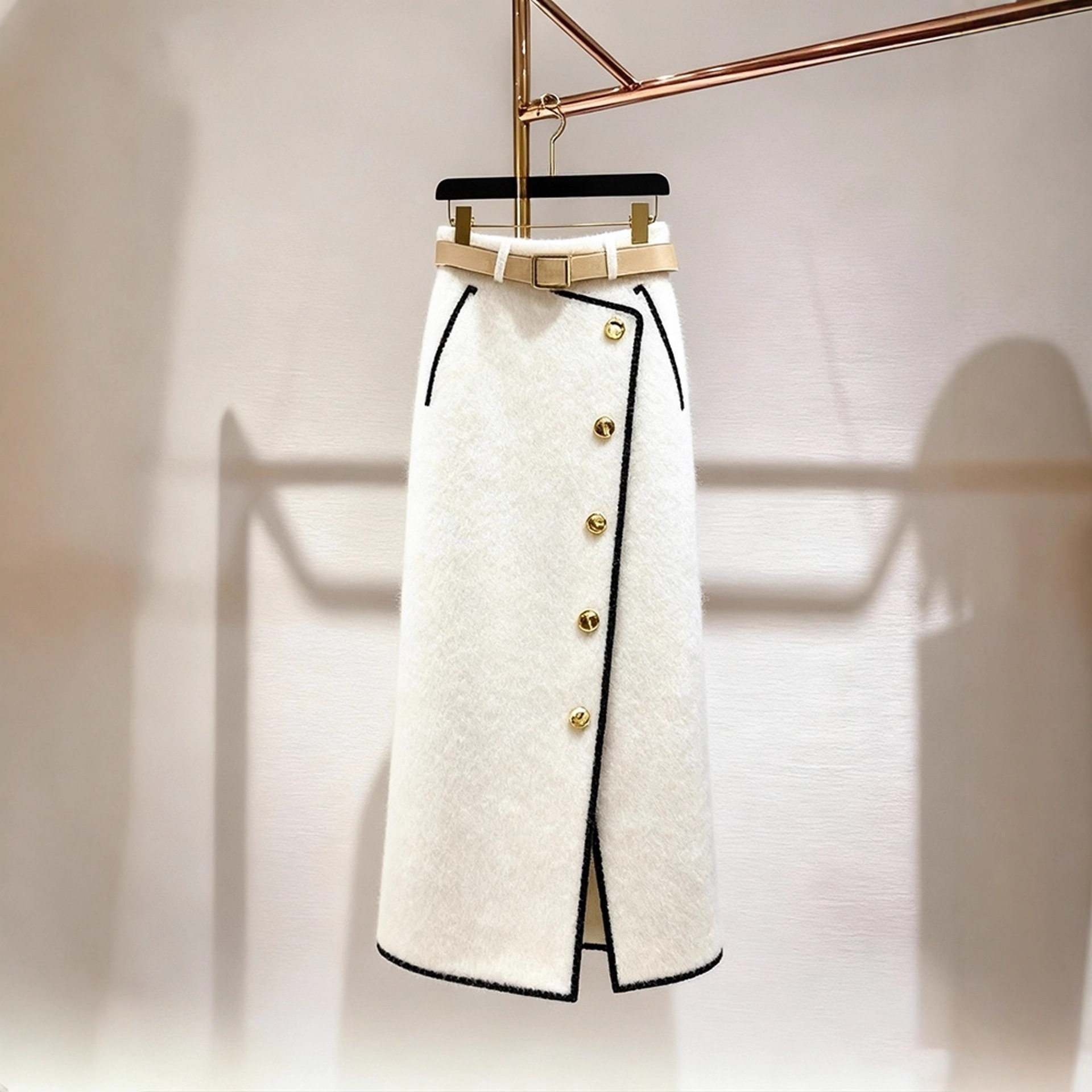 泽yp现货今年流行白色半身裙女冬名媛显瘦遮胯中长款斜排扣开叉裙