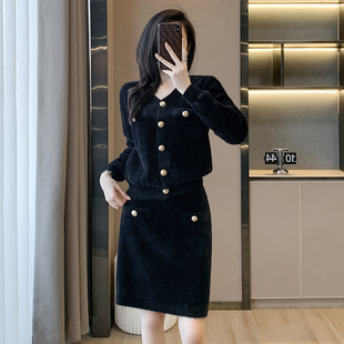 仿水貂毛V领毛衣A字短裙两件套装 时尚 新款 女冬季 裙 休闲套装