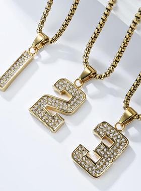欧美小众创意钛钢满钻幸运数字项链男款嘻哈hiphop街头球迷吊坠女