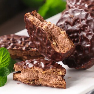 三明治巧克力饼干俄罗斯进口KONTI康吉饼干炼乳花生榛子夹心零食