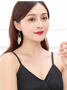 滢朵朵韩版新款新馨黑色流苏耳环 韩国百搭流苏耳环