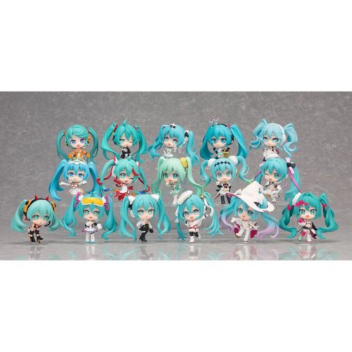 GSC赛车初音全明星2手办盒蛋