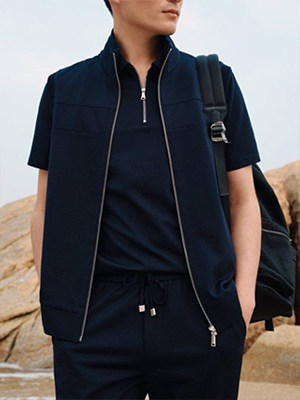 TRANDS马甲。采用珍贵的海岛棉与桑蚕丝混纺而成.易打理.不易起皱,男装,常规马甲,淘宝优惠券,粉丝福利购,淘宝优惠卷