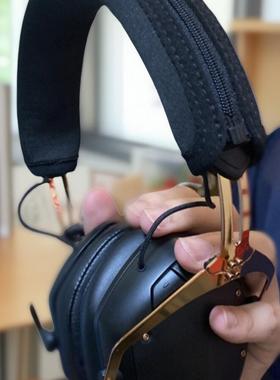 适用于v-moda VMH-D1Crossfade 3M-200 ANCM-100Crossfade LP2头戴式耳机头梁保护套横梁黑色简约新品定制款