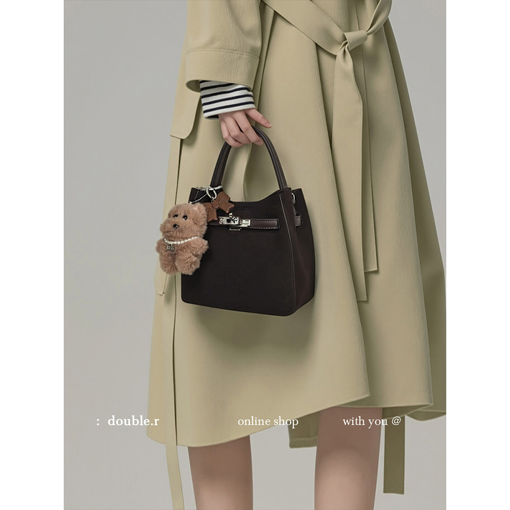 原创·小瑞靓包 书角微卷 通勤水桶包包女2025新款手提单肩斜挎包,箱包皮具/热销女包/男包,水桶包,淘宝优惠券,粉丝福利购,淘宝优惠卷