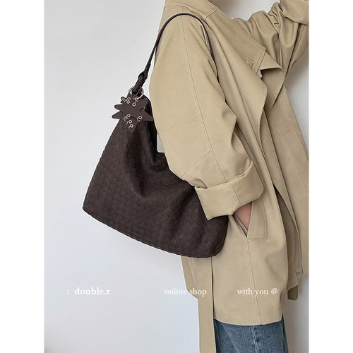 DOUBLE.R小瑞靓包编织磨砂斜挎包