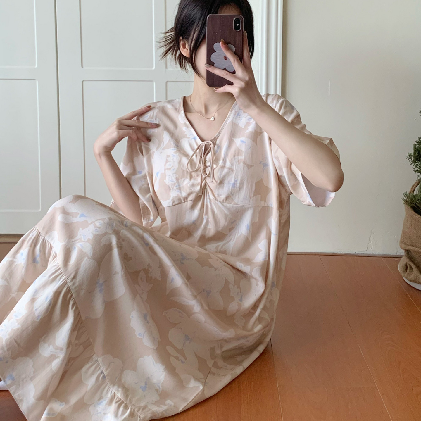 带胸垫棉绸睡裙女短袖夏睡衣人造棉时尚连衣裙绵绸防凸点漂亮裙子