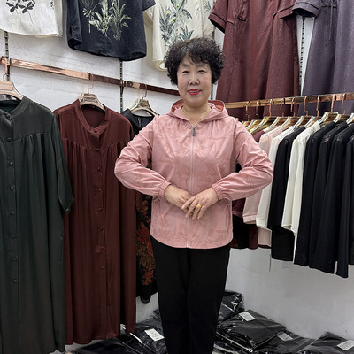 中年妈妈春夏新款休闲连帽风衣外套女薄款开衫40-50岁妇女防晒服