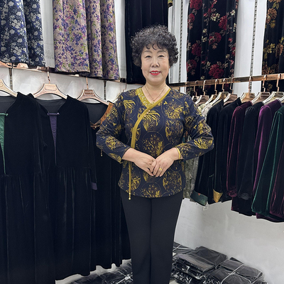 中老年秋冬新款羊绒V领时尚显瘦打底衫澳绒烫钻民族风T恤旗袍衫