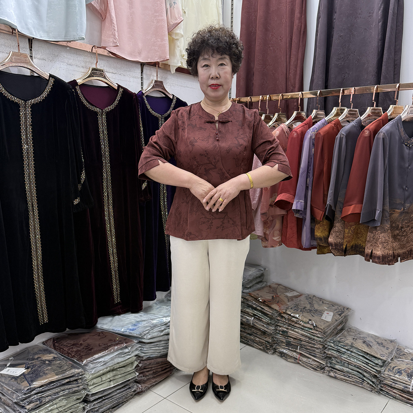 2026新款妈妈新中式桑蚕丝盘扣小衫女夏装中年妇女衬衫休闲套装