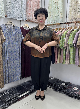 中老年妈妈夏装t恤真丝小衫套装