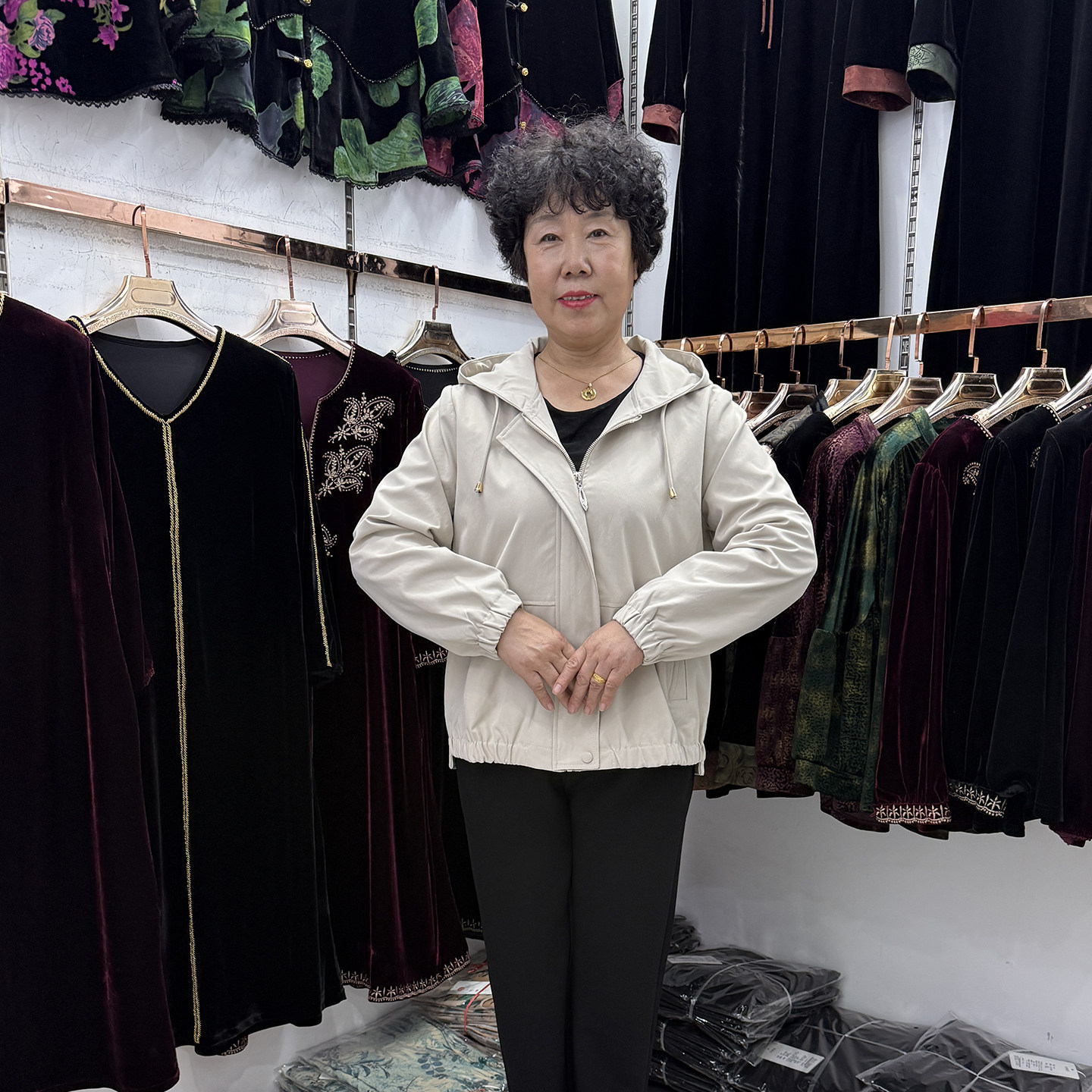 中老年秋季新款休闲连帽风衣外套短款2025纯色小个子卡其宽松上衣,女装/女士精品,中老年女装,淘宝优惠券,粉丝福利购,淘宝优惠卷