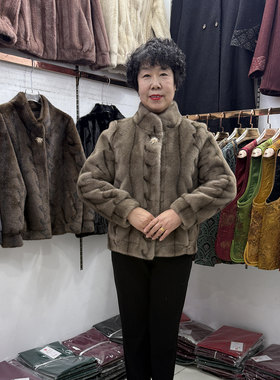 妈妈冬装立领短款貂绒外套女小个子2025流行奶奶皮毛一体保暖大衣