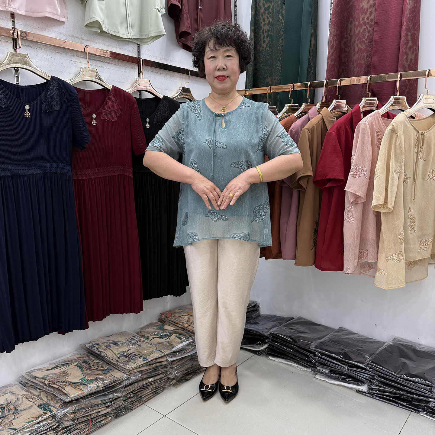 妈妈夏季新中式圆领假两件t恤衫短袖中长遮肚小衫洋气羽毛两件套