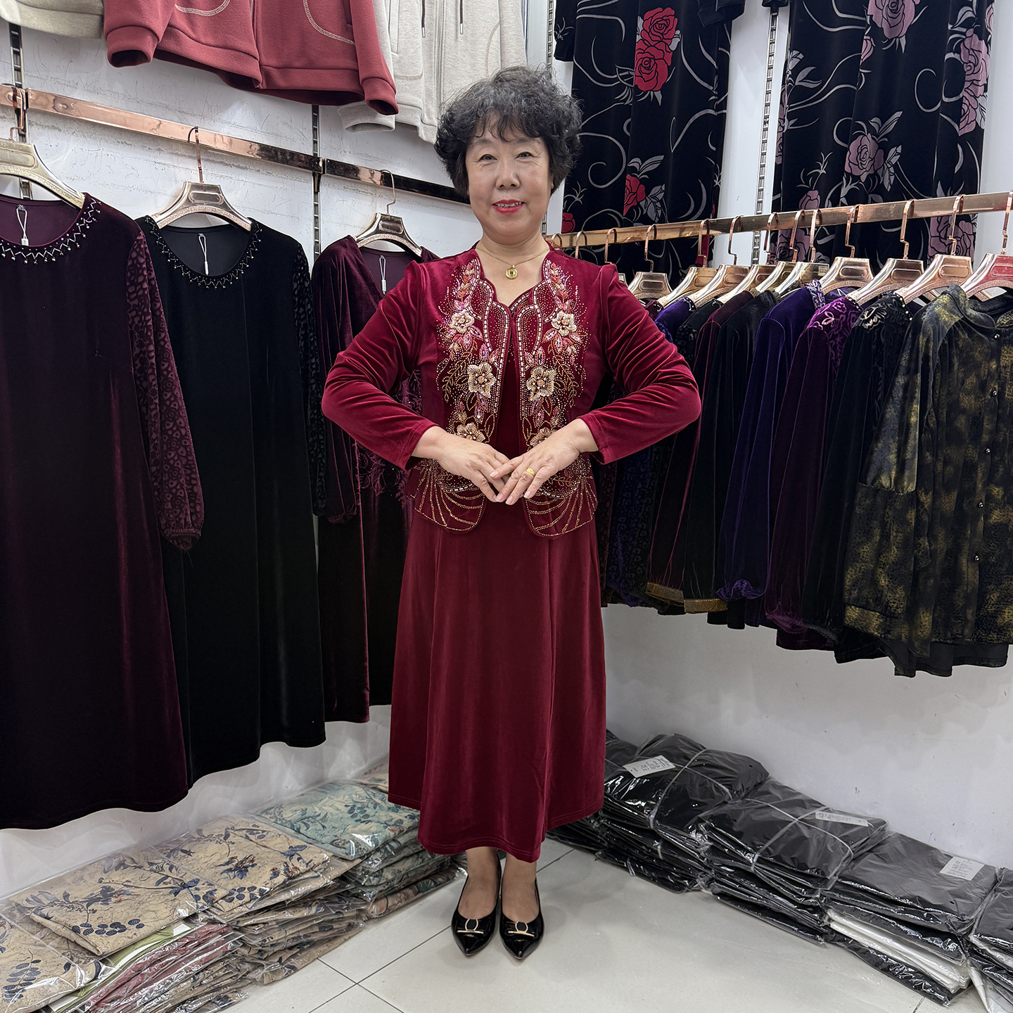 【喜婆婆】高端妈妈秋冬新款丝绒婚宴两件套女时尚连衣裙气质礼服