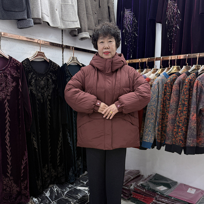 2025冬季新款休闲连帽羽绒棉服外套女中长款妈妈宽松加厚保暖棉袄