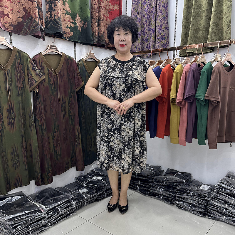 中老年妈妈夏季新款碎花吊带连衣裙坎肩无袖遮肚子宽松中长款纱裙