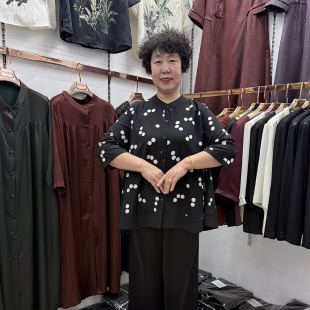加肥加大版衬衫女中长款妈妈夏季雪纺圆点休闲T恤衫奶奶200斤衬衣