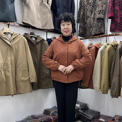 中年人秋季新品宽松连帽风衣外套