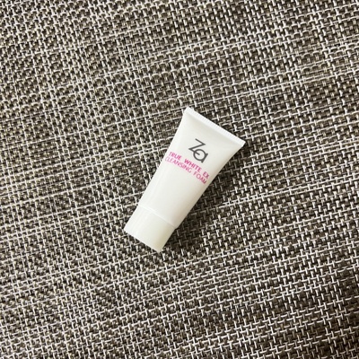 Za 姬芮 新焕真皙洁面膏 5g 小样 清洁保湿