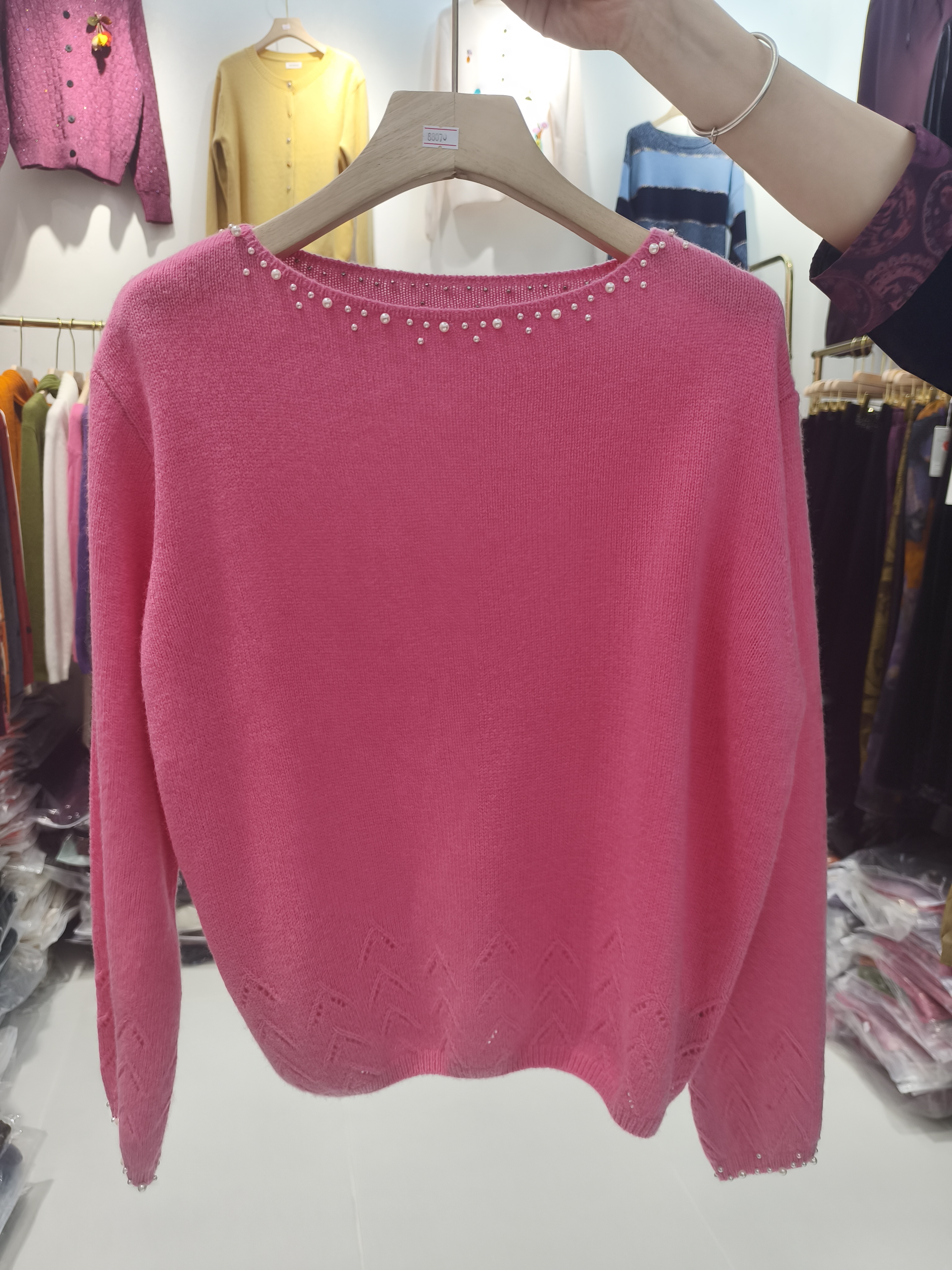 灰色圆领卷边套头毛衣女2025秋冬新款内搭洋气休闲百搭长袖针织衫