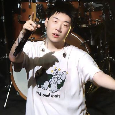 capper同款大坏蛋英文标语T恤