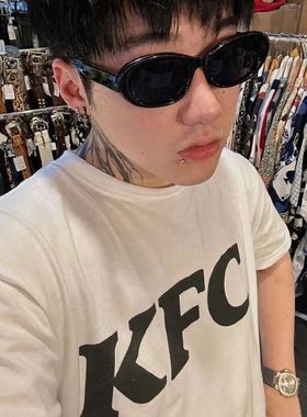 MerryWannaBe MWB capper同款“我只爱KFC”英文标语美式短袖T恤