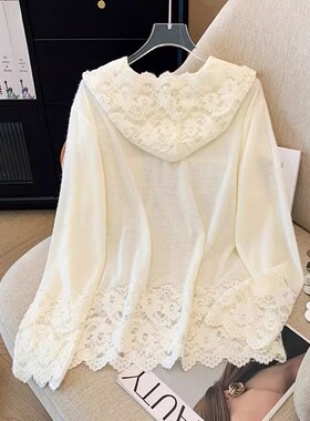 法式轻熟风蕾丝拼接连帽针织衫女秋冬新款时髦宽松显瘦内搭打底衫