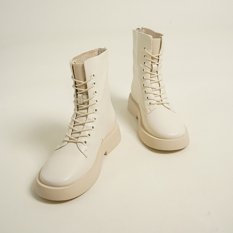 17号的下午 | 可盐可甜面包靴 宽胖脚友好 黑白厚底马丁靴女短靴