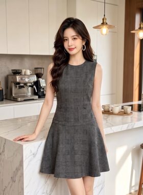 2026新款女装灰色格子无袖连衣裙简约风格修身显瘦气质裙