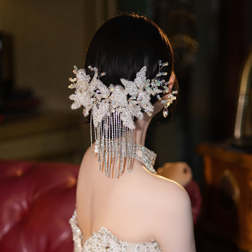 2026高级感新娘头饰韩式饱满流苏花朵后区百搭轻婚纱礼服奢华配饰