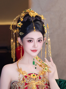 新款中式新娘结婚头饰减龄金色发钗金绿色瀑布后区龙凤褂发饰套装